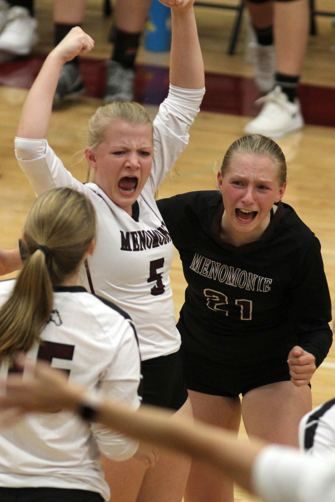 Medford at Menomonie volleyball 10-10-19
